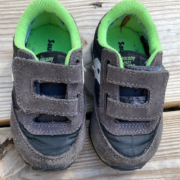 Saucony Baby Jazz  Low Pro in Gray/Neon Green Size 4.5 - Picture 3 of 10